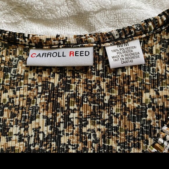 Loose fitting, light, summery, dressy, short sleeved top - Picture 4 of 12